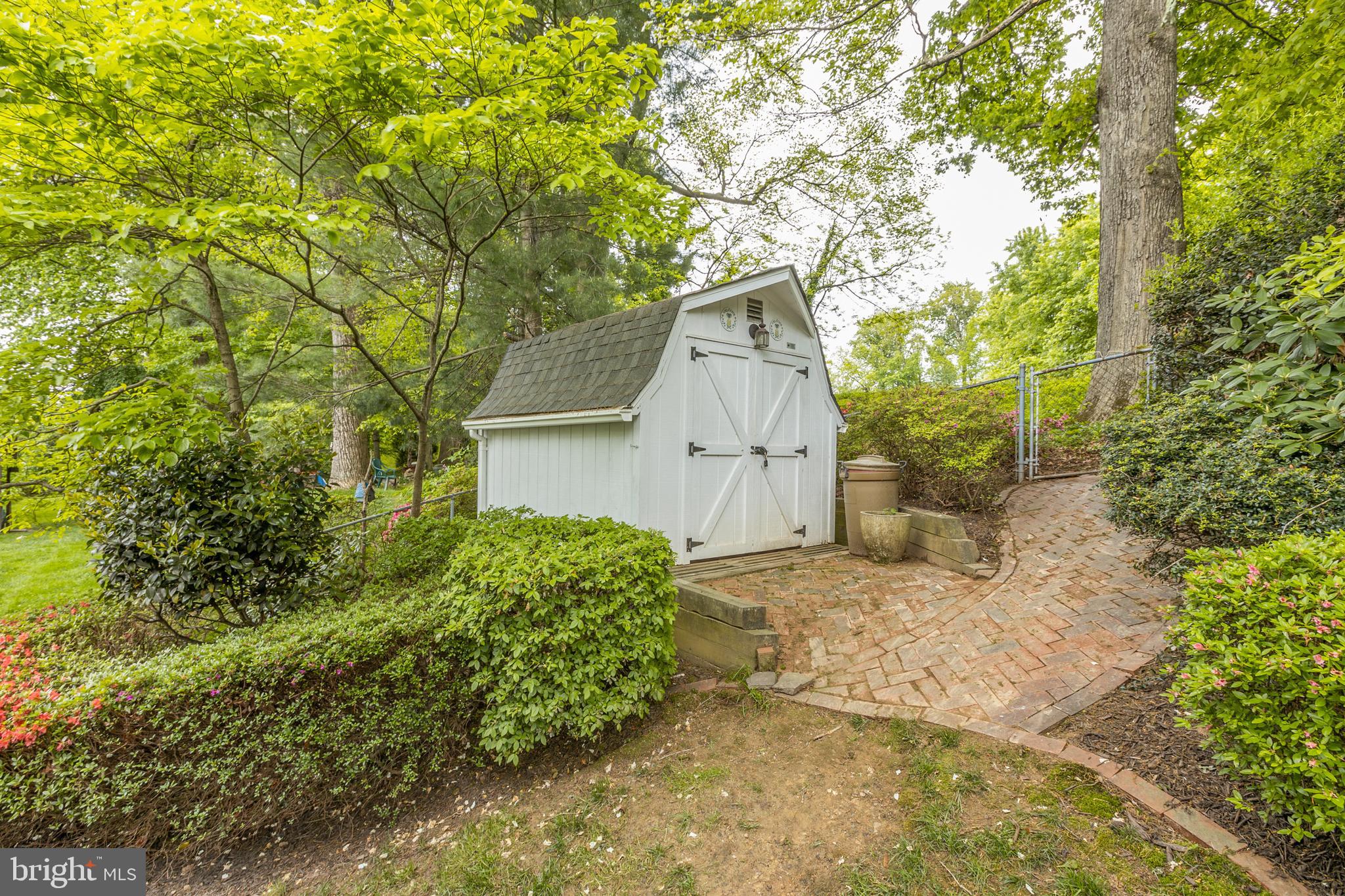 7013 Hadlow Drive Springfield, VA 22152 - Photo 48 of 50 Gallery Image 48