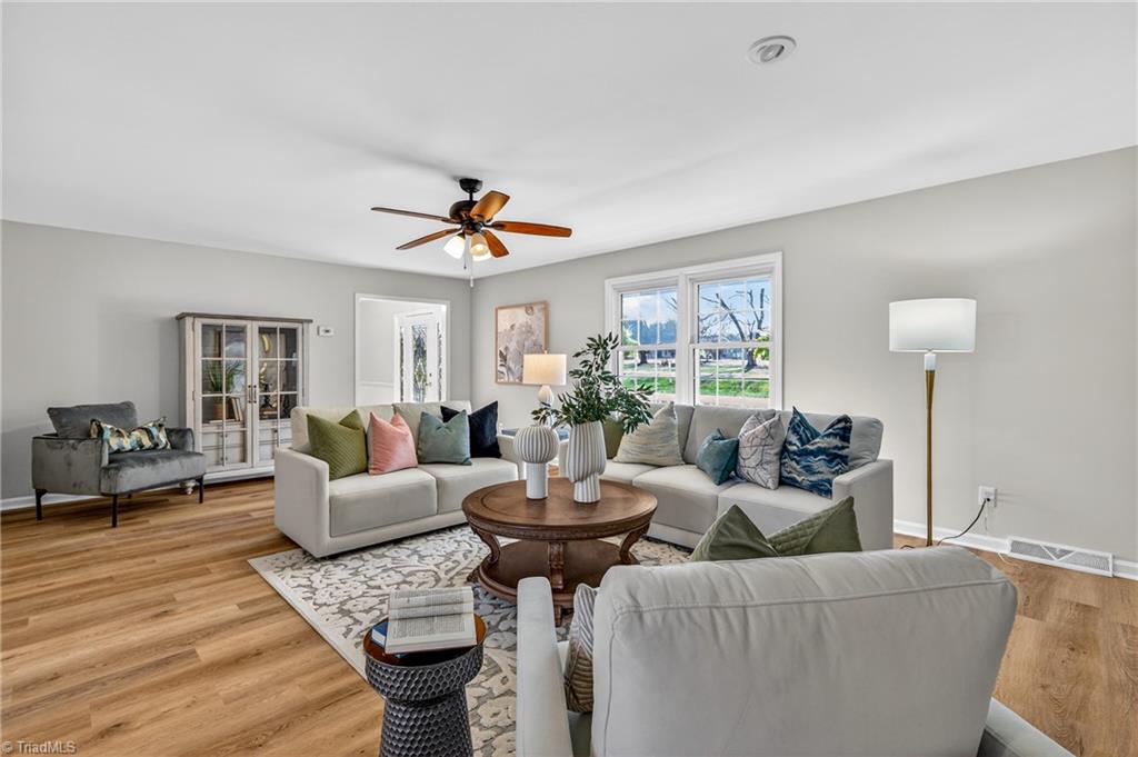 5371 Northwest School Road Greensboro, NC 27409 - Photo 12 of 49