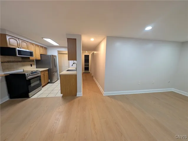 $1,500 | 273 Watertree Drive, De Witt, NY 13057