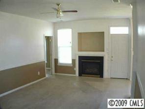 6529 Sunman Road Charlotte, NC 28216 - Photo 3 of 8 Gallery Image 3