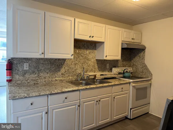 $1,600 | 721 Lincoln Highway East, Unit A, Coatesville, PA 19320