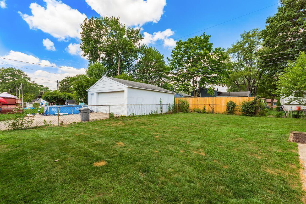 3434 Dempsey Road Westerville, OH 43081 - Photo 31 of 46 back yard