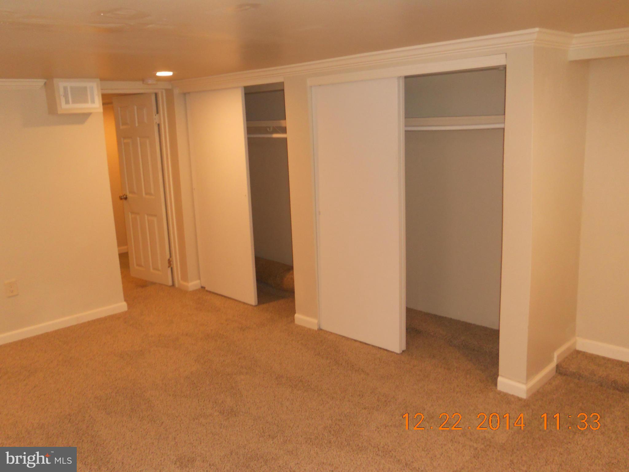 937 Coleridge Road Baltimore, MD 21229 - Photo 14 of 16 a view of an empty room