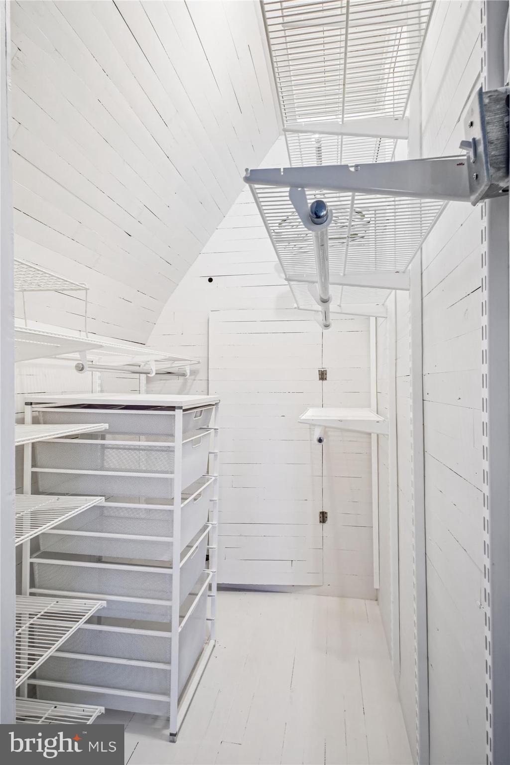 6022 Valley View Drive Alexandria, VA 22310 - Photo 22 of 50 a view of a garage