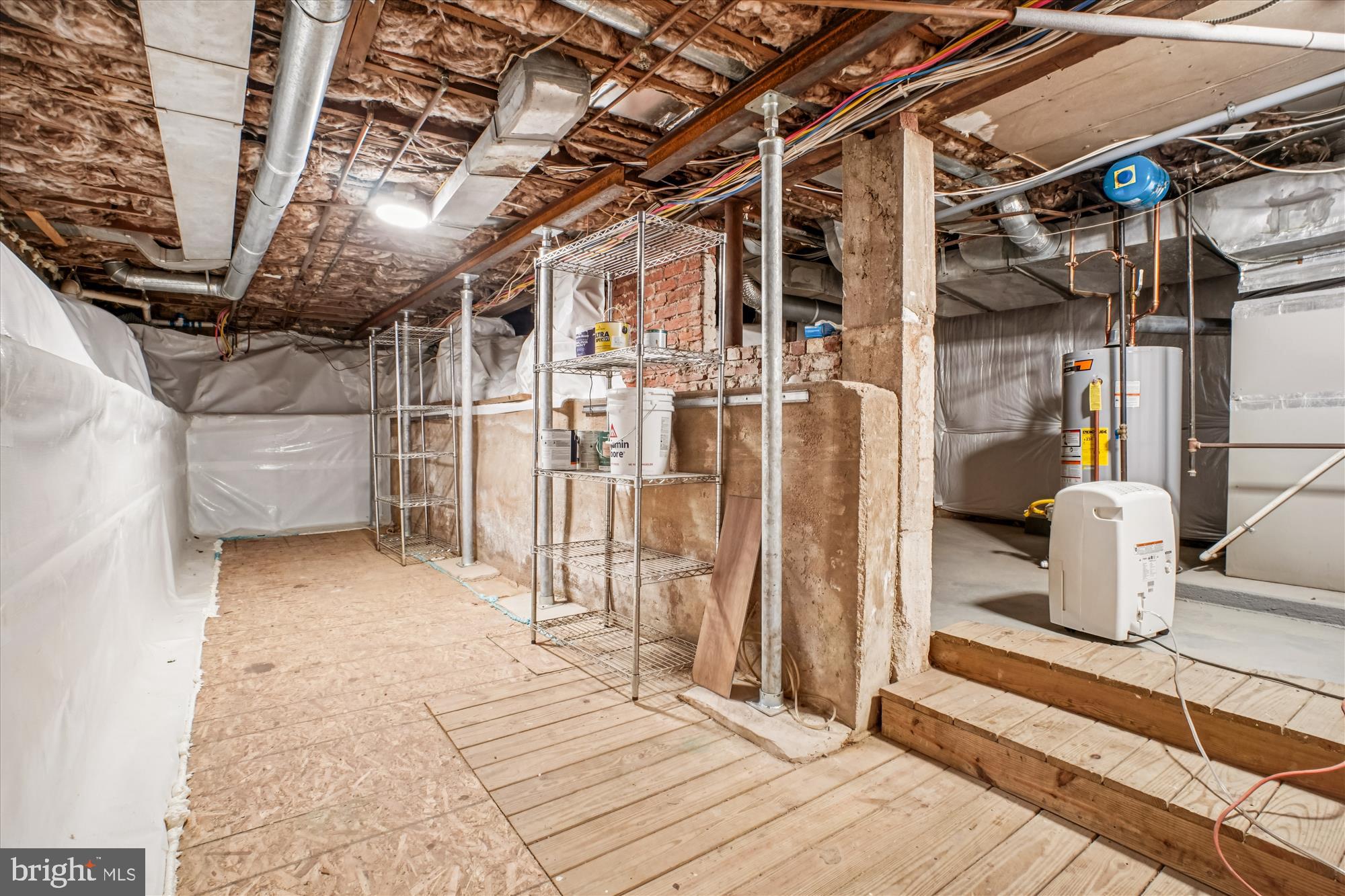 6022 Valley View Drive Alexandria, VA 22310 - Photo 23 of 50 a view of a storage room