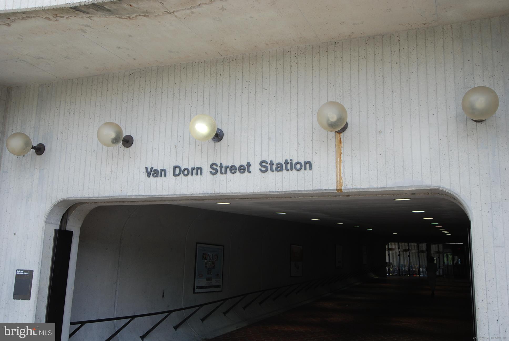 6022 Valley View Drive Alexandria, VA 22310 - Photo 44 of 50 a locker room