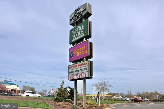 $3,550 | 6022 Valley View Drive, Alexandria, VA 22310