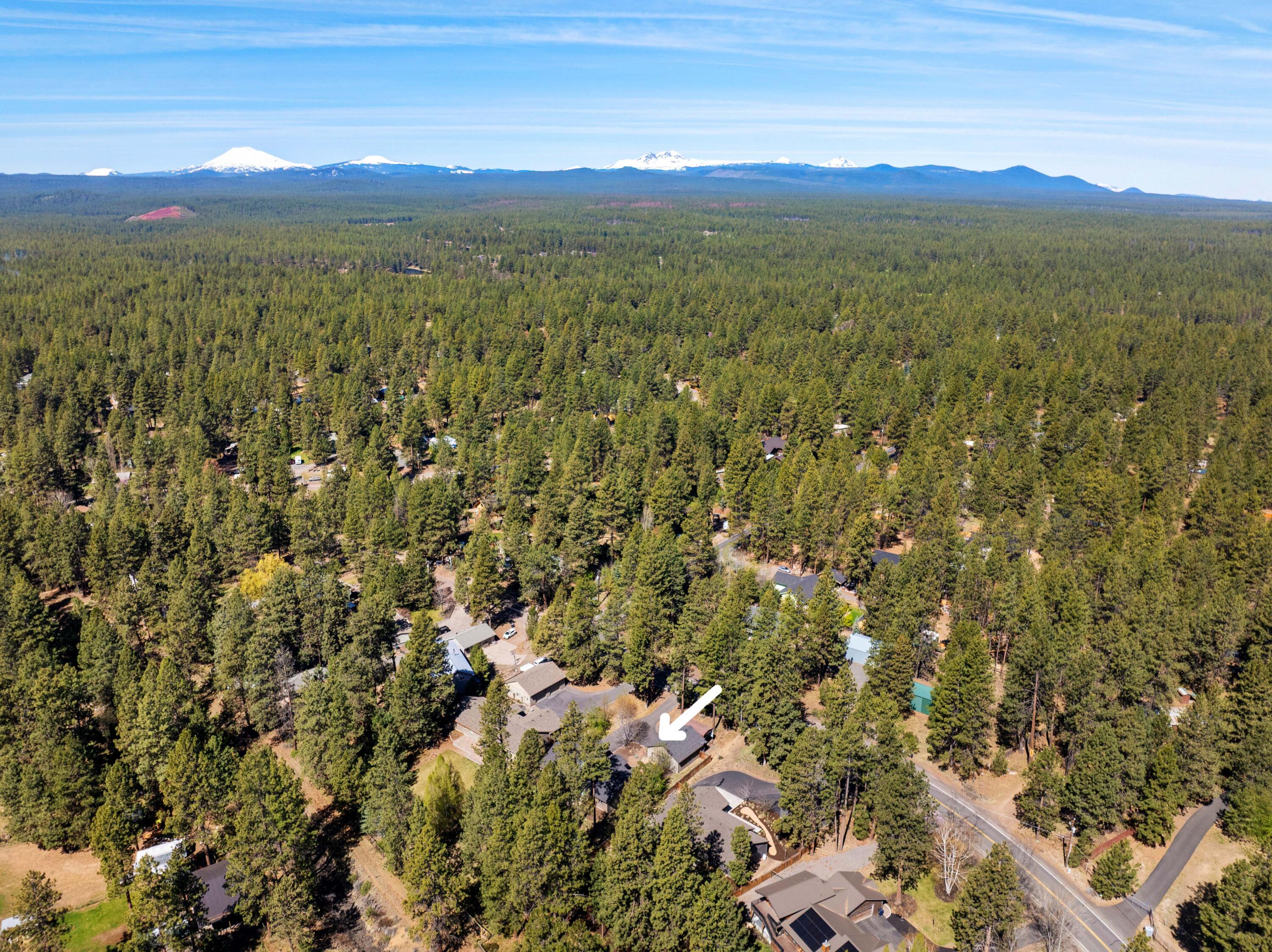 19041 Baker Road Bend, OR 97702 - Photo 39 of 45 05-Aerial