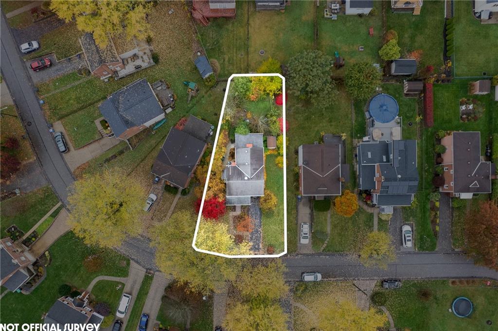 2058 Spring Valley Road Pittsburgh, PA 15243 - Photo 25 of 28 an aerial view of a house