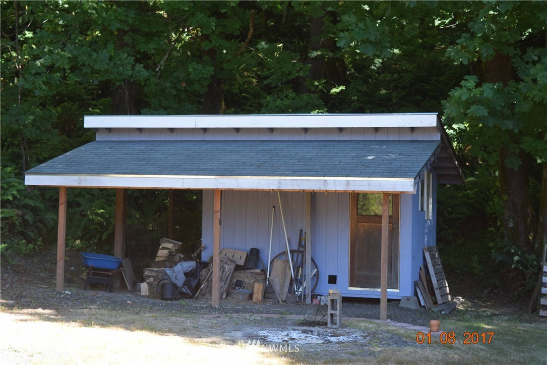 27 Monohon Landing Road Raymond, WA 98577 - Photo 5 of 25 Gallery Image 5