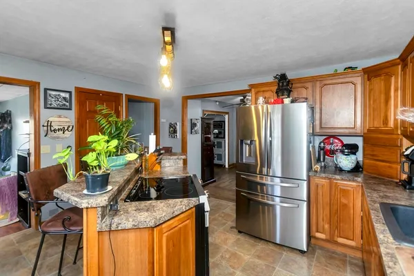 $257,500 | 11 Park Avenue, Monson, MA 01057