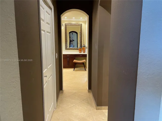 $5,300 | 15471 Southwest 30th Street, Miami, FL 33185