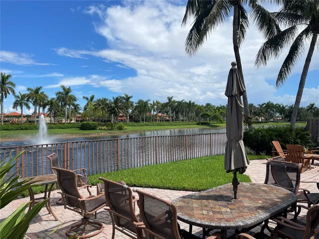 $5,300 | 15471 Southwest 30th Street, Miami, FL 33185