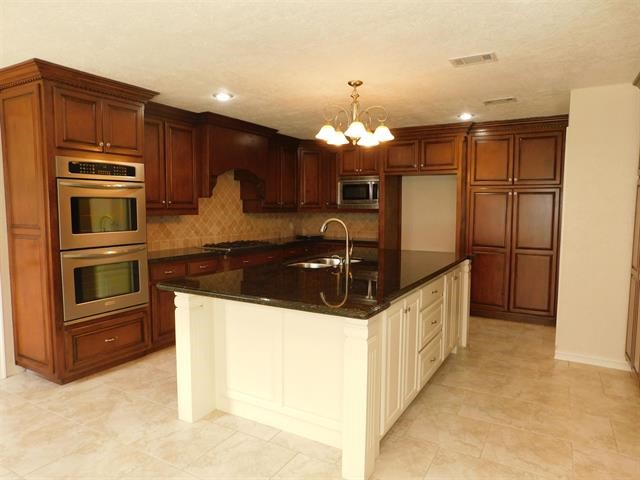 5245 Timberline Lane Beaumont, TX 77706 - Photo 10 of 46