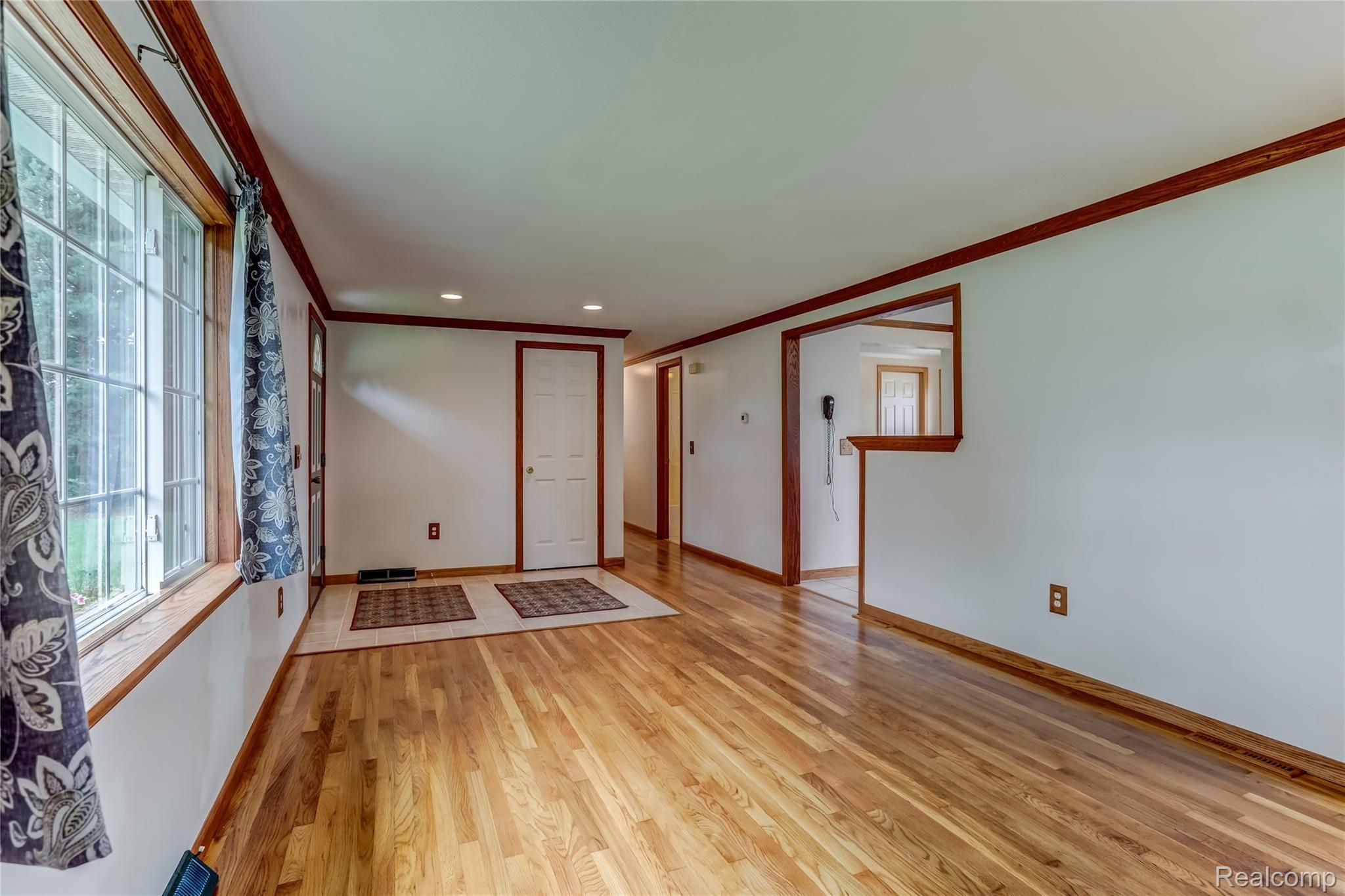 11900 Hannewald Road Munith, MI 49259 - Photo 8 of 40 11900 Hannewald Rd, Munith, MI 49259-8.jpg-FULL