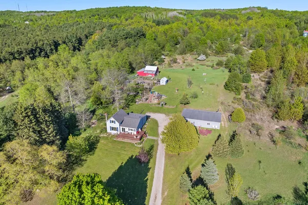 $570,000 | 2389 Paul Rose Road, Frankfort, MI 49635