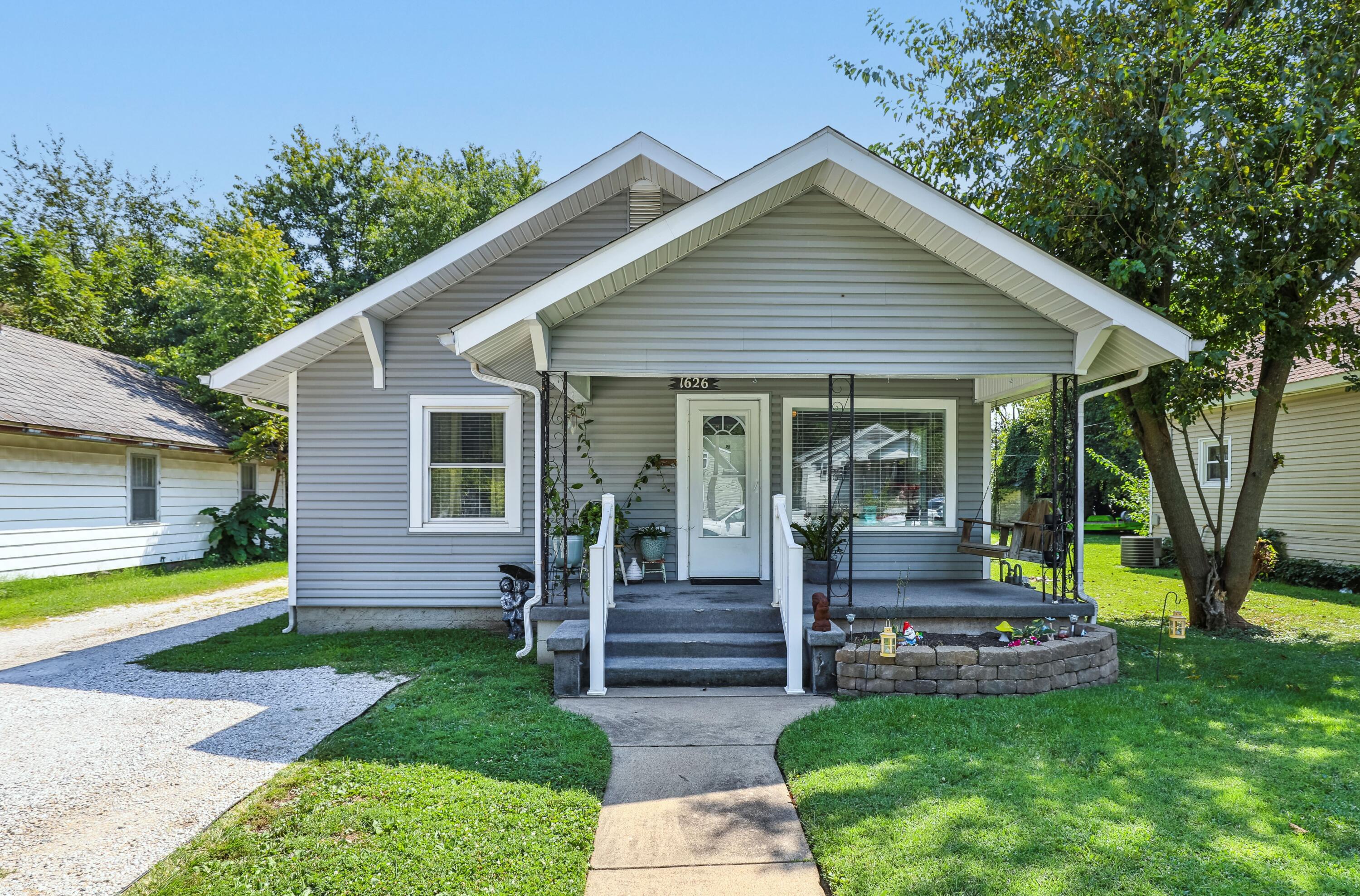 1626 West Atlantic Street Springfield, MO 65803 - Photo 1 of 1 Atlantic front