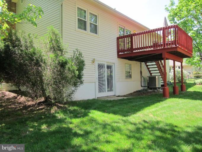 8916 Spur Road Springfield, VA 22153 - Photo 18 of 19 Deck