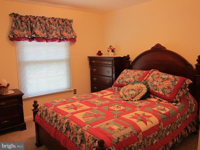 8916 Spur Road Springfield, VA 22153 - Photo 7 of 19 Bedroom #3