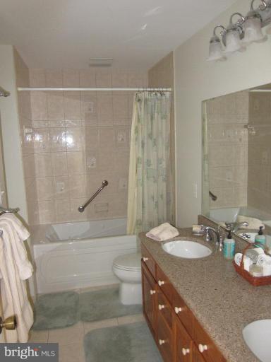 8916 Spur Road Springfield, VA 22153 - Photo 8 of 19 Bath #1
