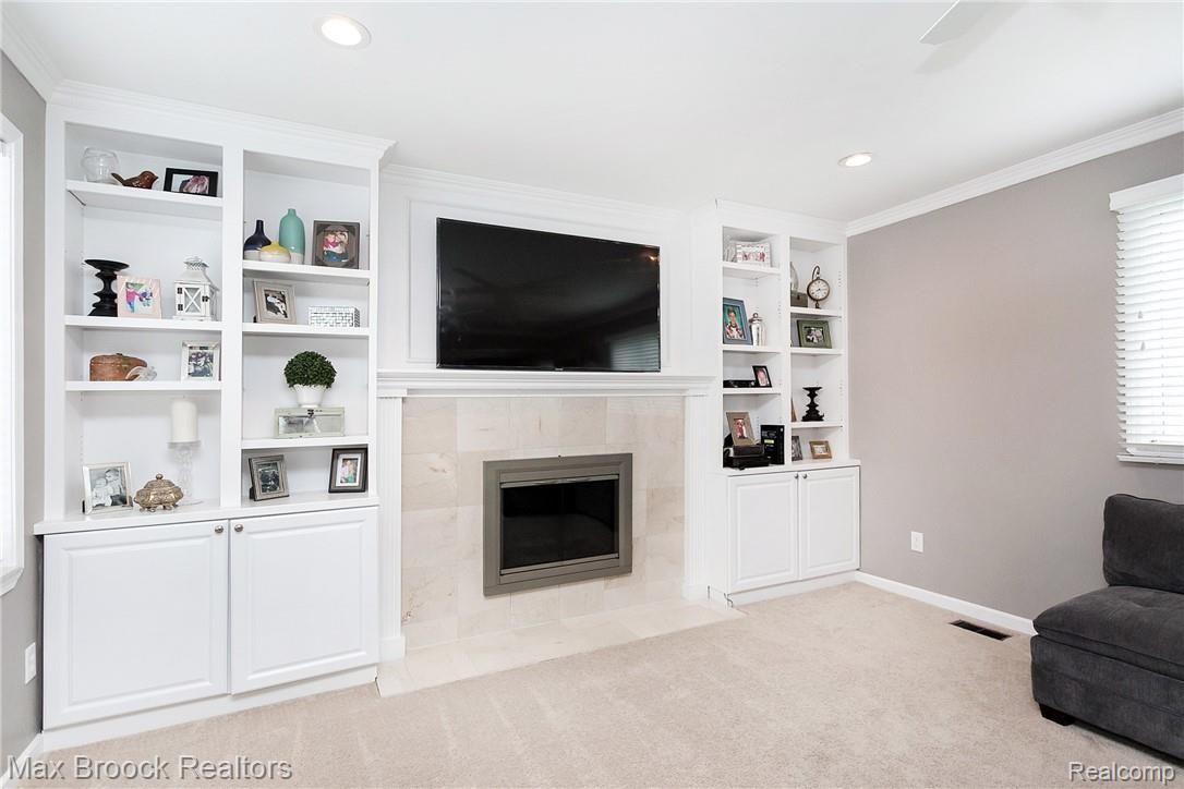 622 Abbey Court Rochester, MI 48307 - Photo 15 of 33 AbbeyCt-19.jpg