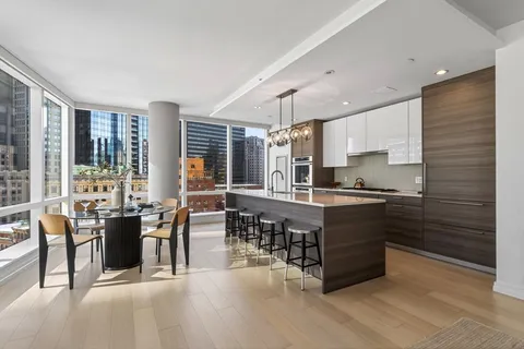 $1,735,000 | 1 Franklin Street, Unit 1408, Boston, MA 02110