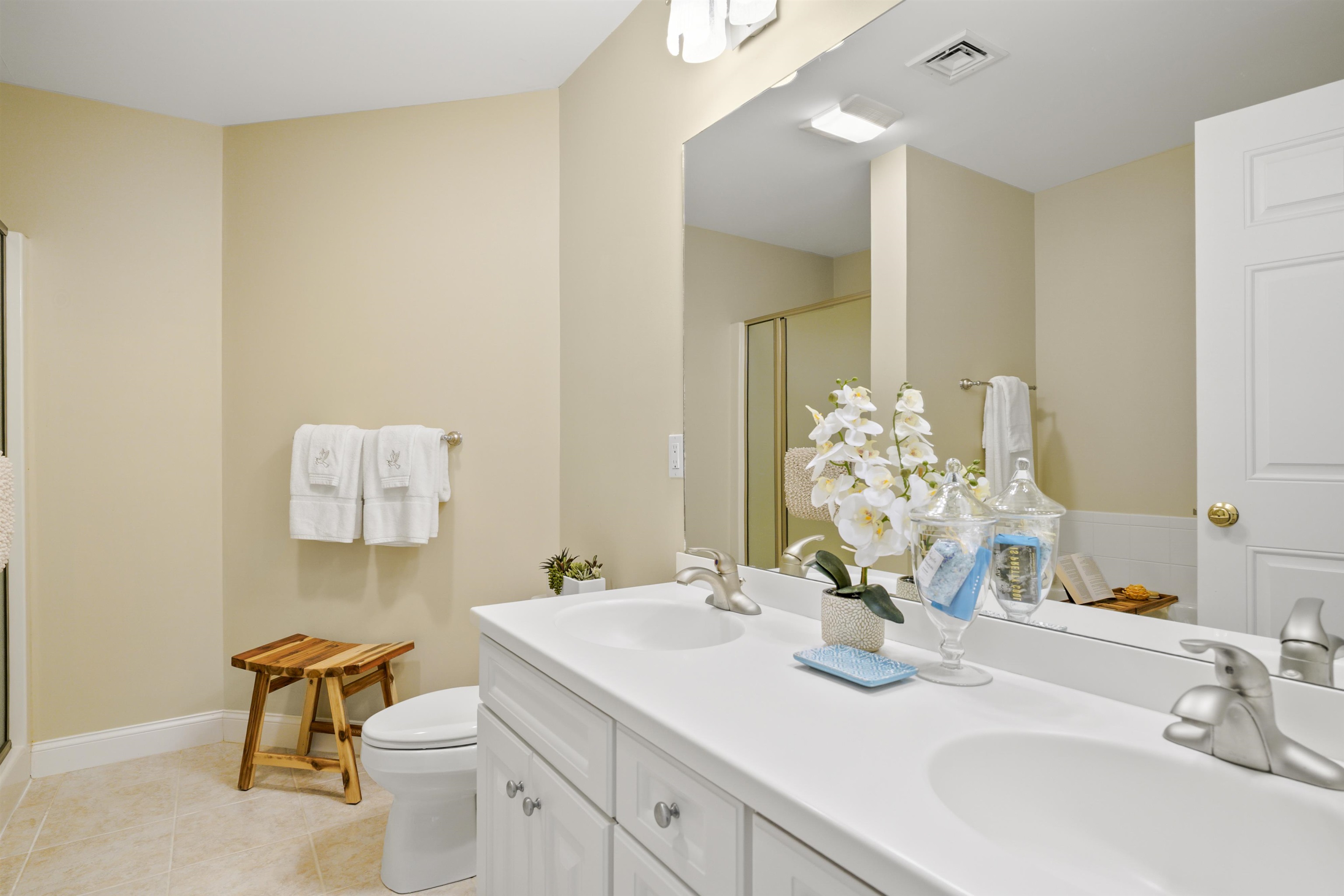 2 Sterling Hill Lane, Unit 211 Exeter, NH 03833 - Photo 11 of 36