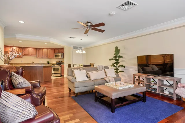 $499,500 | 2 Sterling Hill Lane, Unit 211, Exeter, NH 03833