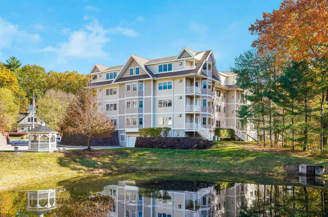$499,500 | 2 Sterling Hill Lane, Unit 211, Exeter, NH 03833