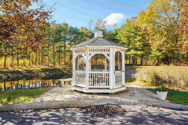 $499,500 | 2 Sterling Hill Lane, Unit 211, Exeter, NH 03833