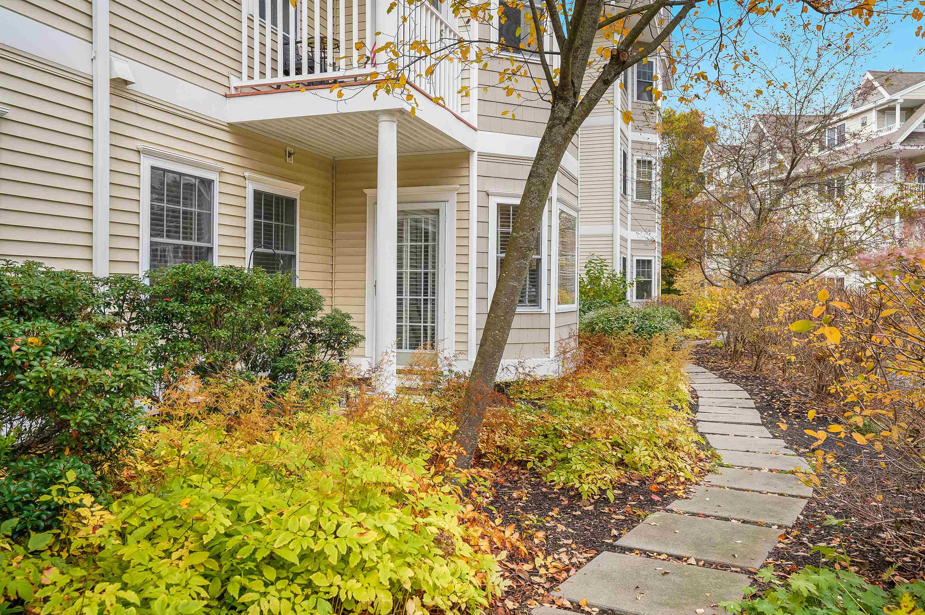 2 Sterling Hill Lane, Unit 211 Exeter, NH 03833 - Photo 5 of 36