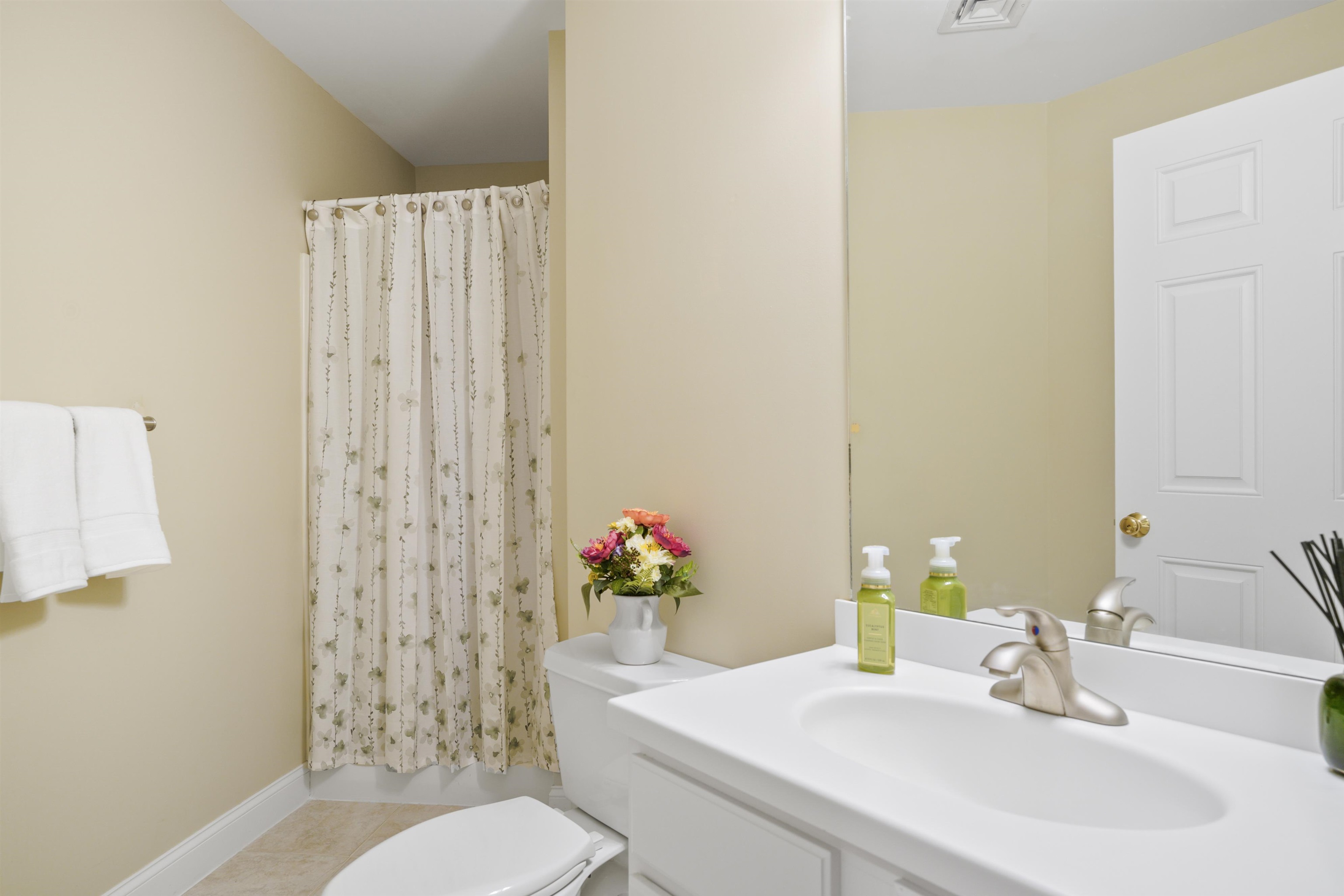 2 Sterling Hill Lane, Unit 211 Exeter, NH 03833 - Photo 8 of 36