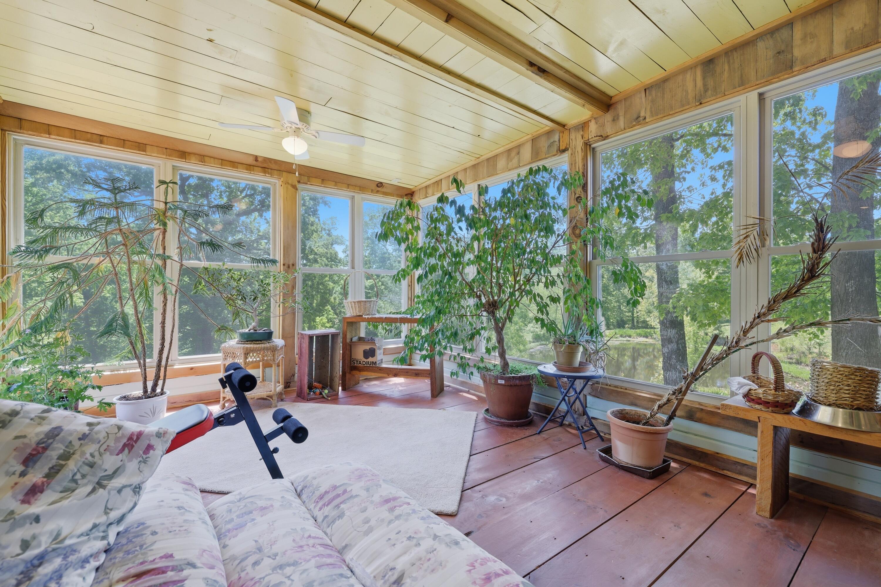 846 Rudolph Road Dexter, KY 42036 - Photo 21 of 60 Sunroom