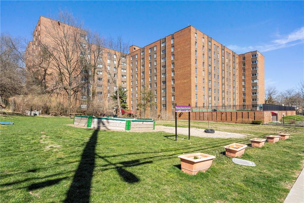 5 Bayard Road, Unit 305 Pittsburgh, PA 15213 - Photo 33 of 41