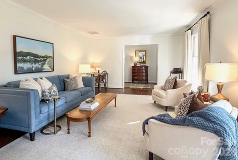 $949,900 | 1301 East Barden Road, Charlotte, NC 28226