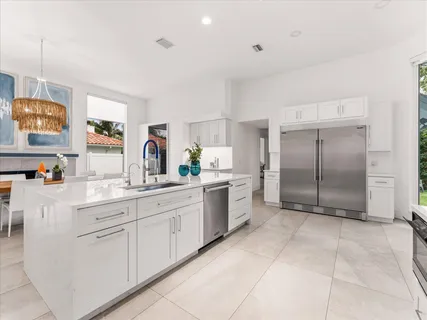 $2,995,000 | 1002 Lake Shore Drive, Delray Beach, FL 33444