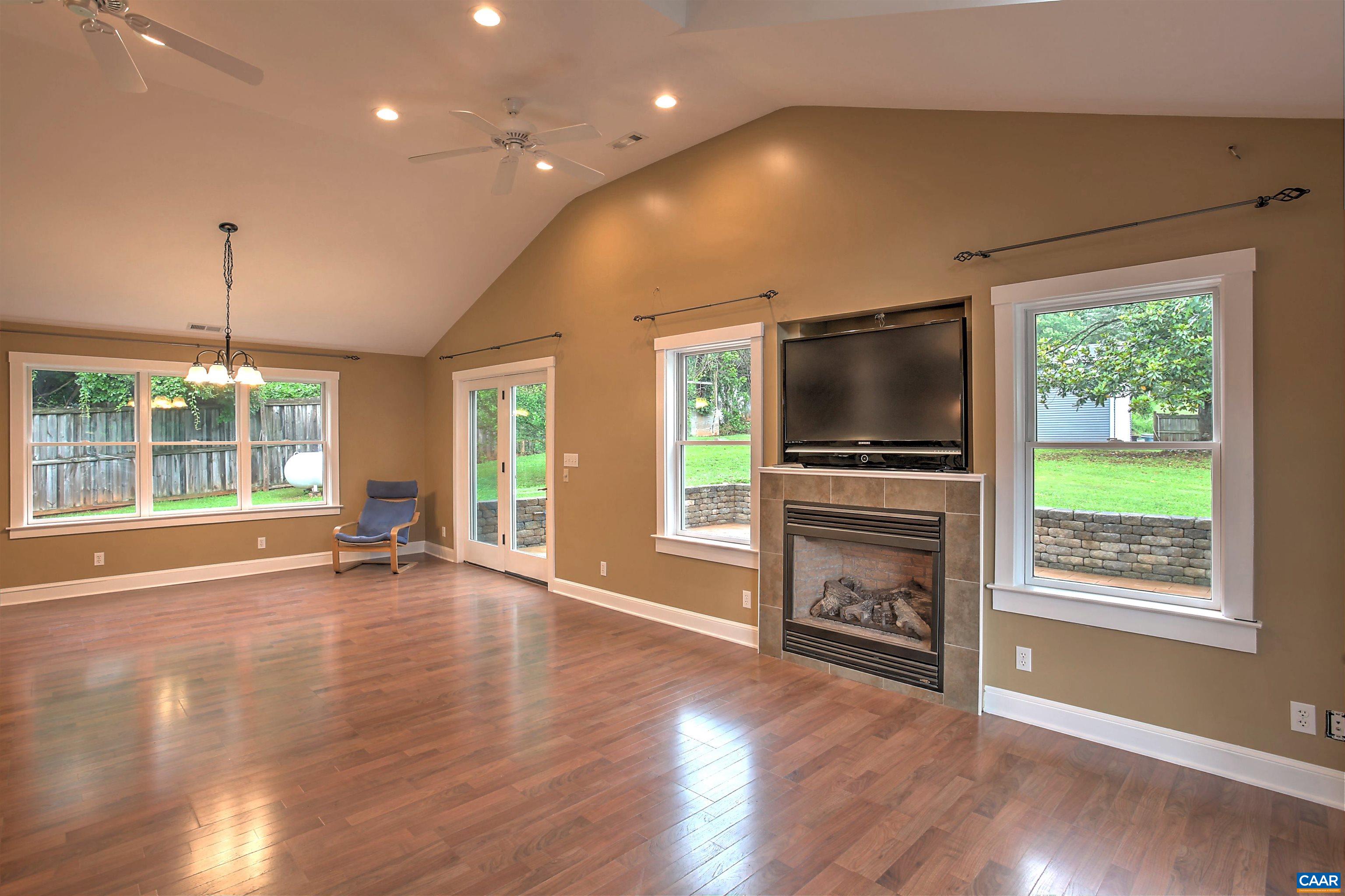 1861 Scottsville Road Charlottesville, VA 22902 - Photo 5 of 30 Gallery Image 5