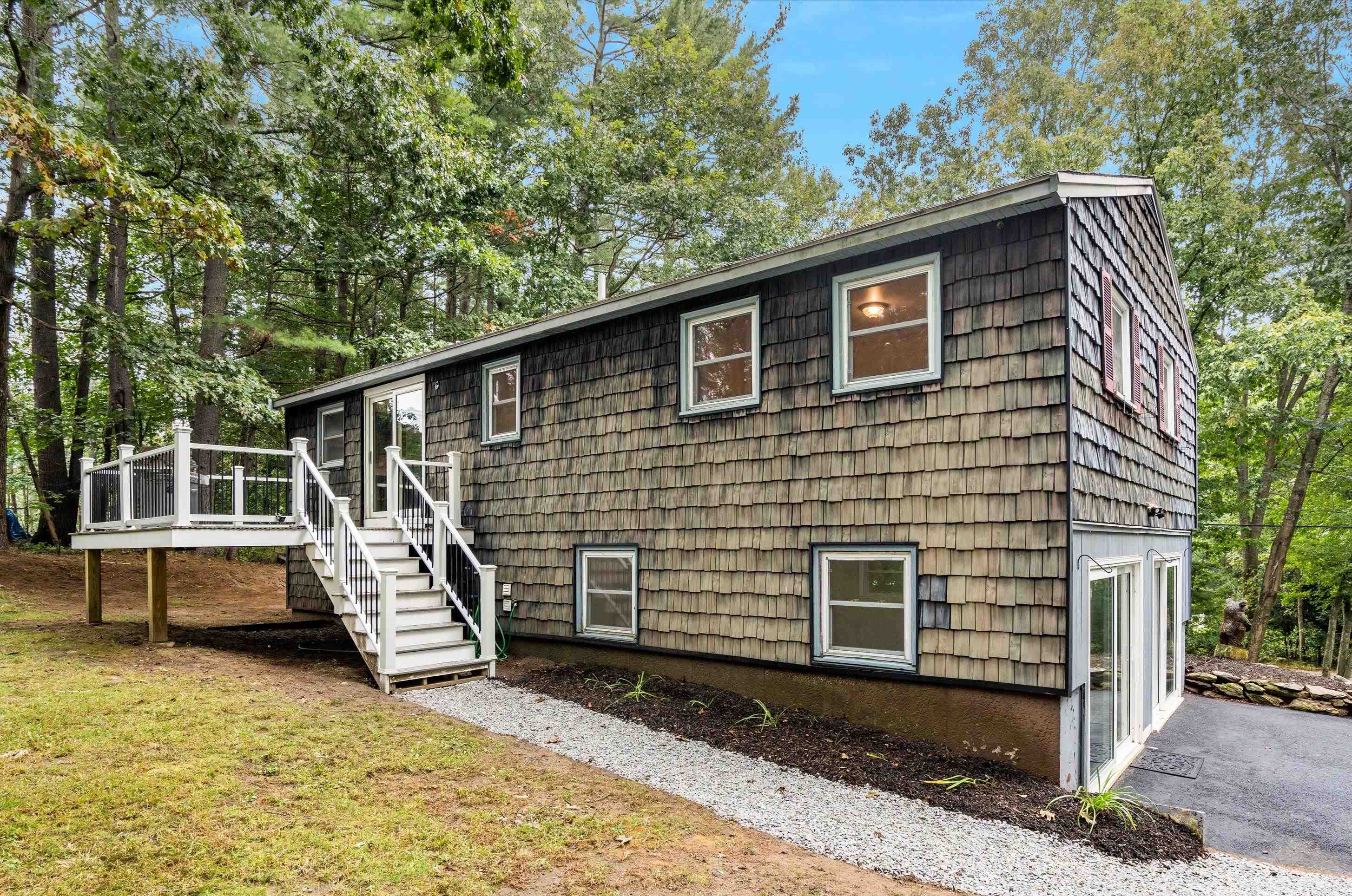 25 Sullivan Road Hudson, NH 03051 - Photo 15 of 32