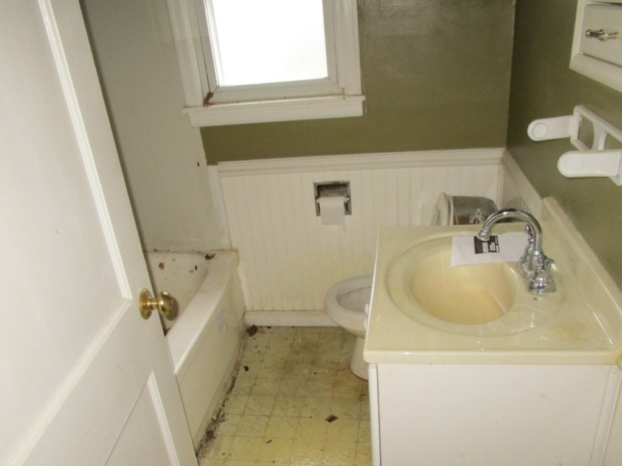 421 4th Street East Milan, IL 61264 - Photo 7 of 12