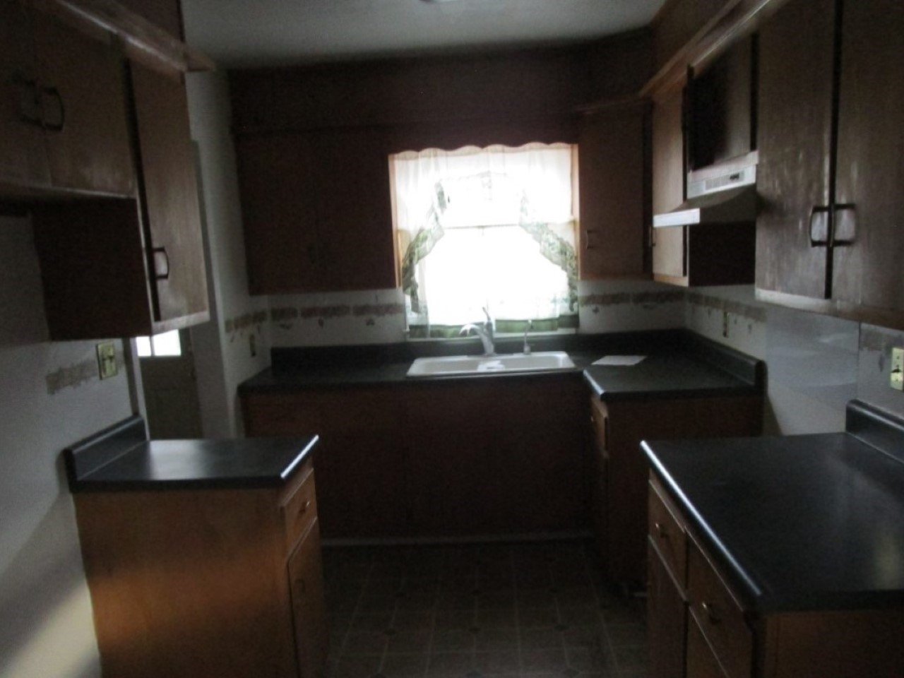 421 4th Street East Milan, IL 61264 - Photo 8 of 12