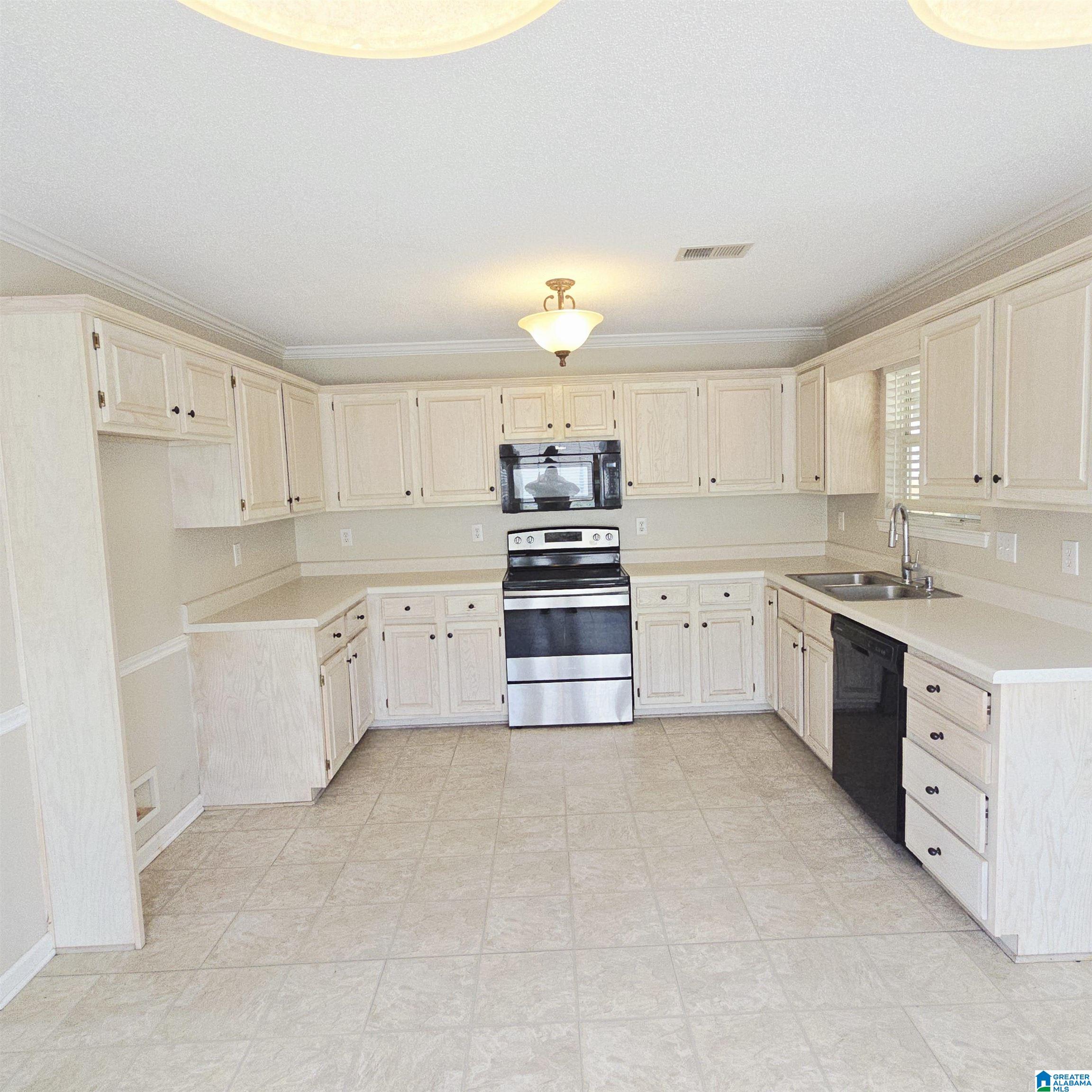 149 Park Pl Lane Alabaster, AL 35007 - Photo 9 of 24
