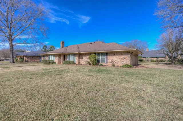 $350,000 | 5407 Coach Road, Bossier City, LA 71111