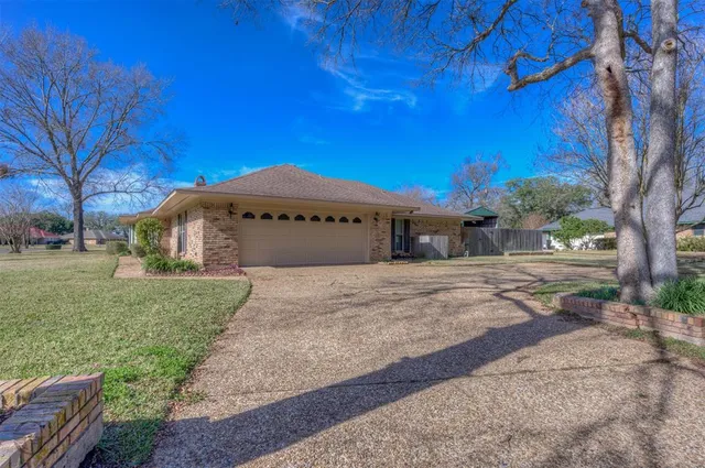 $350,000 | 5407 Coach Road, Bossier City, LA 71111