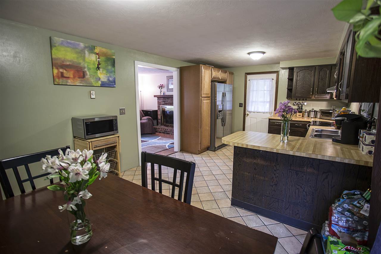 843 South Mammoth Road Manchester, NH 03103 - Photo 7 of 24