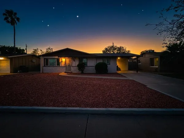 $2,300 | 2018 North Normal Avenue, Tempe, AZ 85288