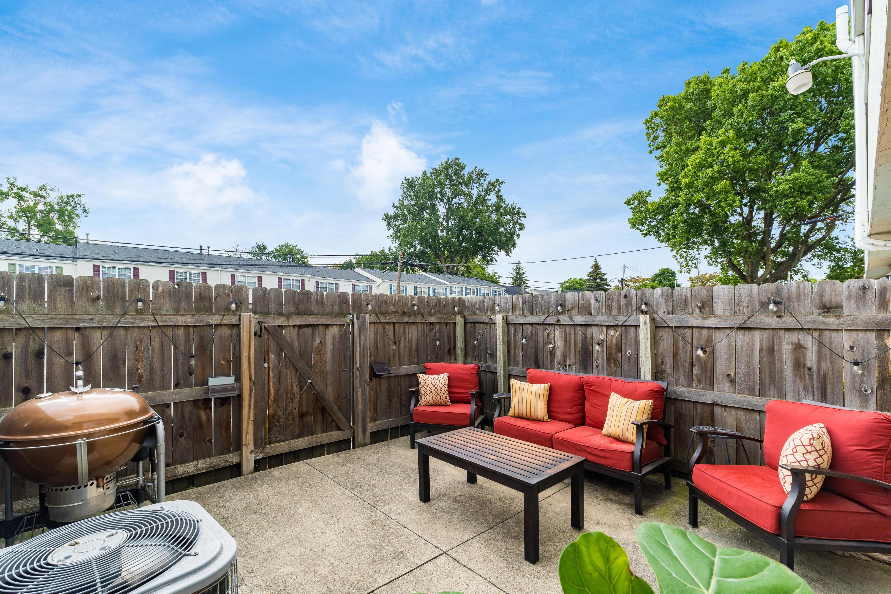 823 McClain Road Columbus, OH 43212 - Photo 28 of 32 Patio