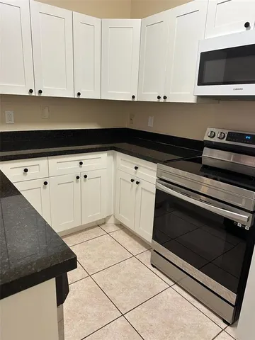 $1,800 | 18328 Northwest 68th Avenue, Unit B, Hialeah, FL 33015