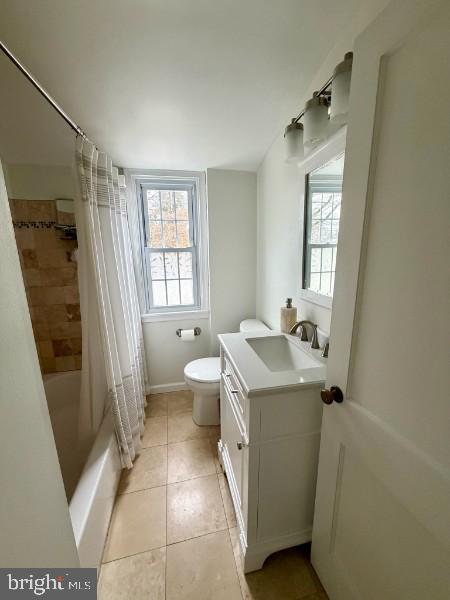 307 Candlewood Road Broomall, PA 19008 - Photo 11 of 18 a bathroom with a sink a toilet and shower