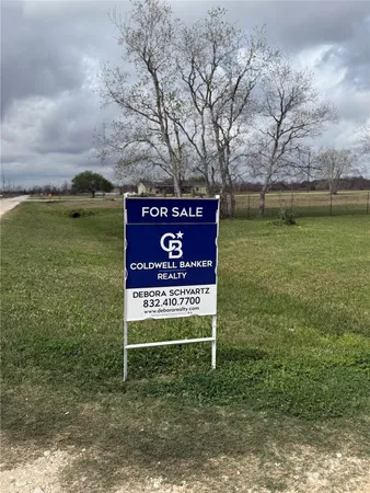 $240,000 | 255 County Road 169B, Liberty, TX 77575