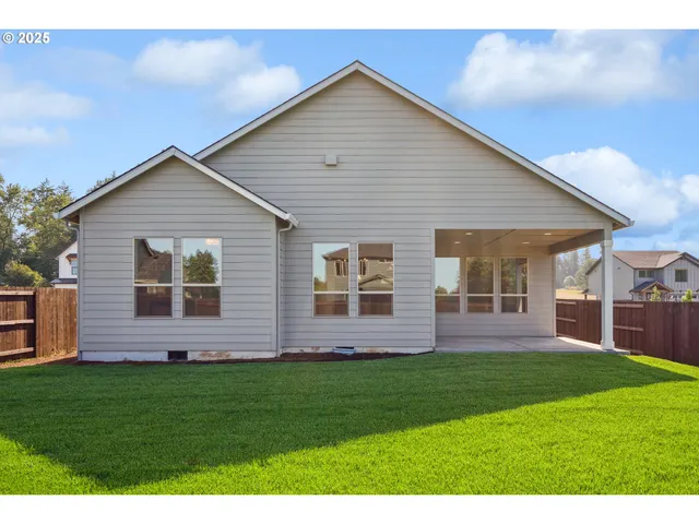 $669,900 | 148 East 24th Circle, La Center, WA 98629